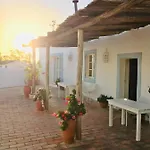Casa Largo do Poço Guesthouse
