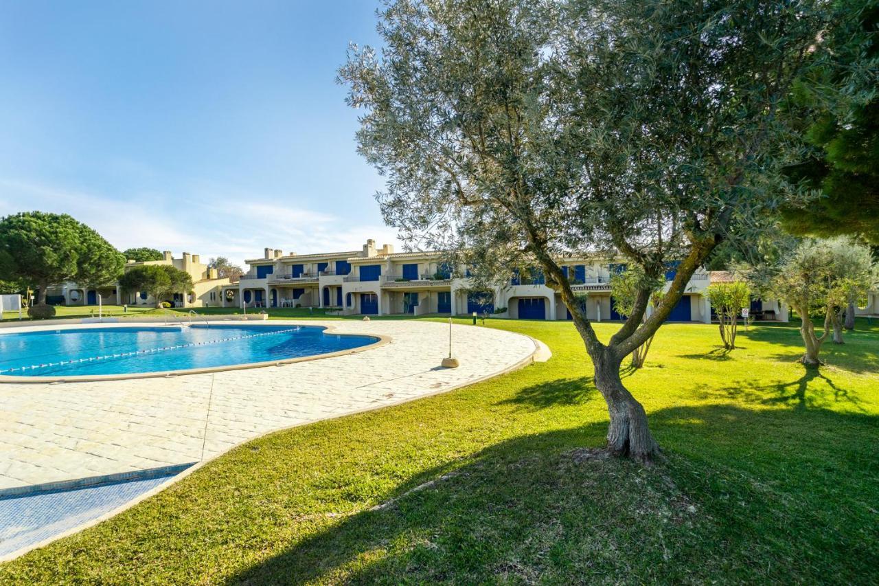 Paraiso De Alvor: Poolside Retreat Near And Village * Alvor