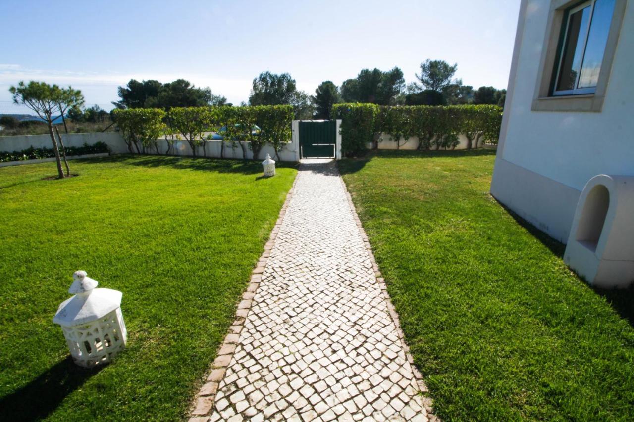 Vau Costa With Pool Apartamento *