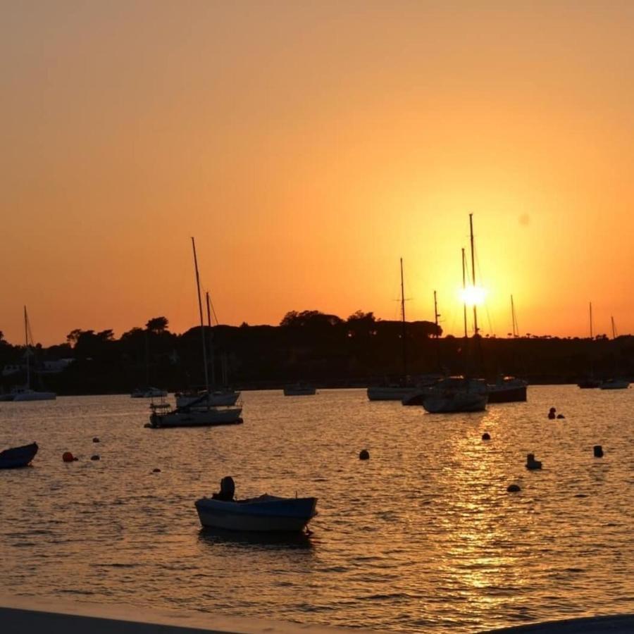 Paraiso De Alvor: Poolside Retreat Near And Village *