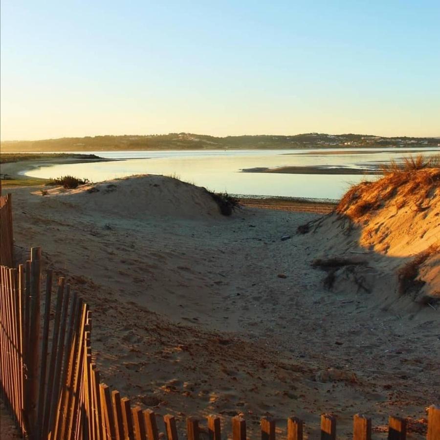Paraiso De Alvor: Poolside Retreat Near And Village Alvor
