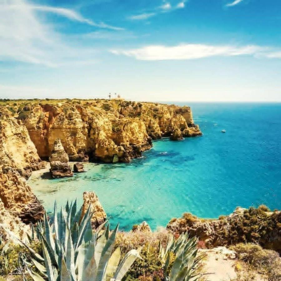 Paraiso De Alvor: Poolside Retreat Near And Village Alvor