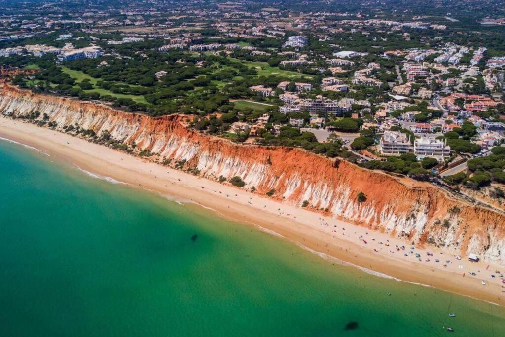 Apartment Spacious Near Beaches Alvor