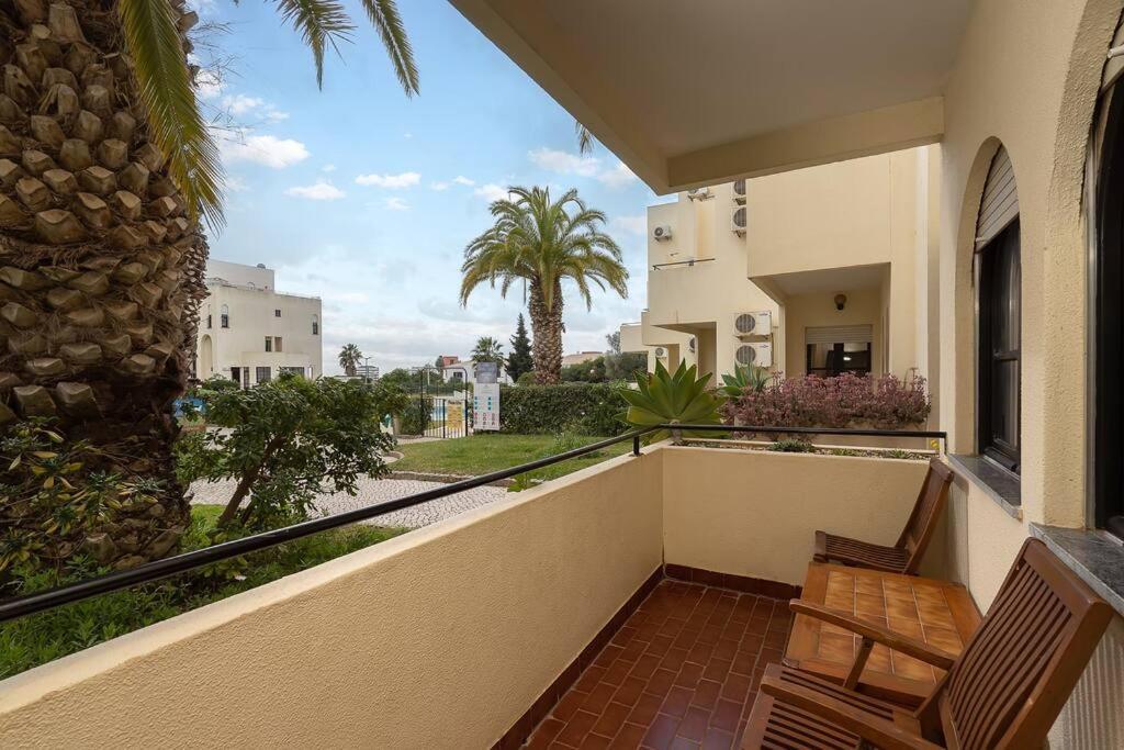 Spacious Near Beaches *