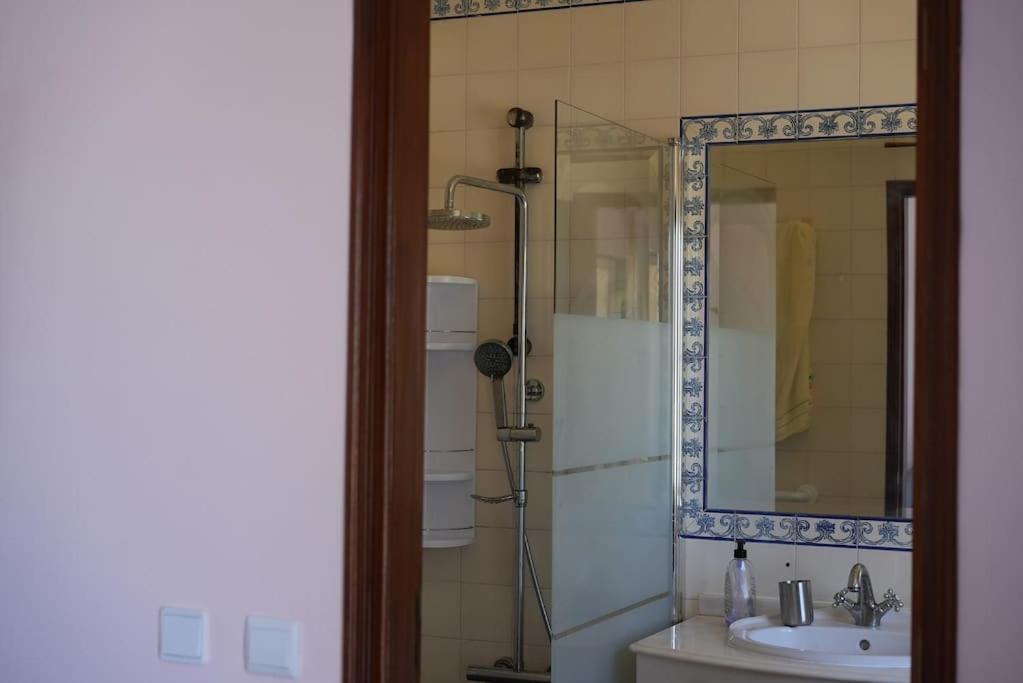 Spacious Portuguese Flat With Pool Next To Apartment Alvor