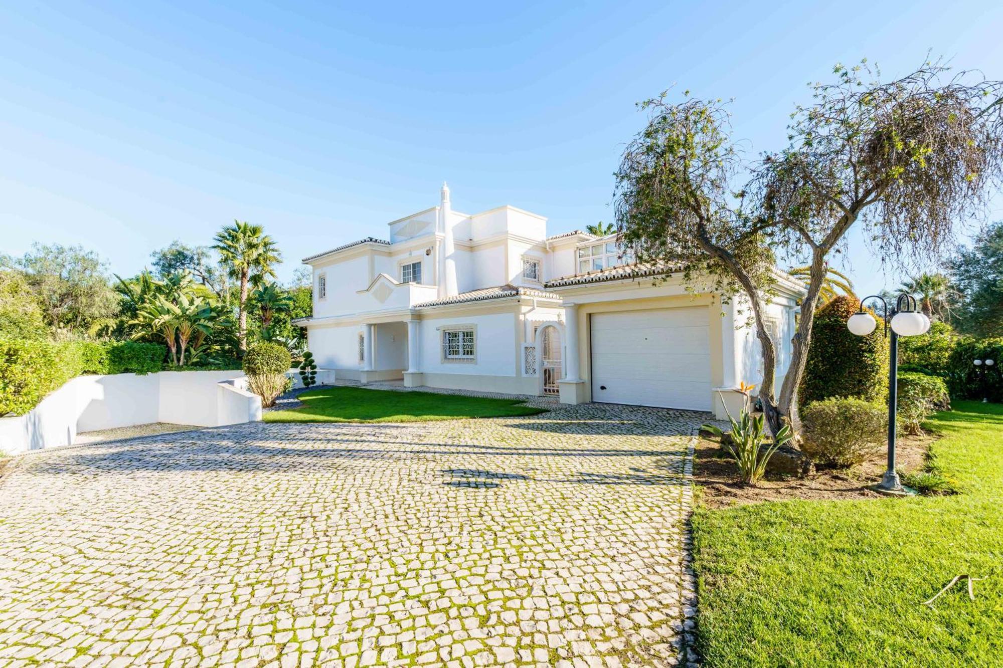 Alcore Luxury Golf At Alto Golf Alvor