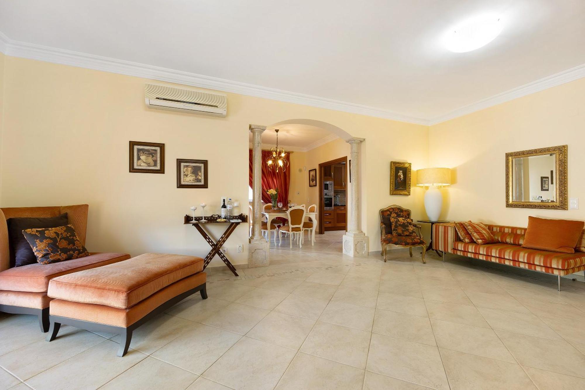 Tucha Villa Alvor