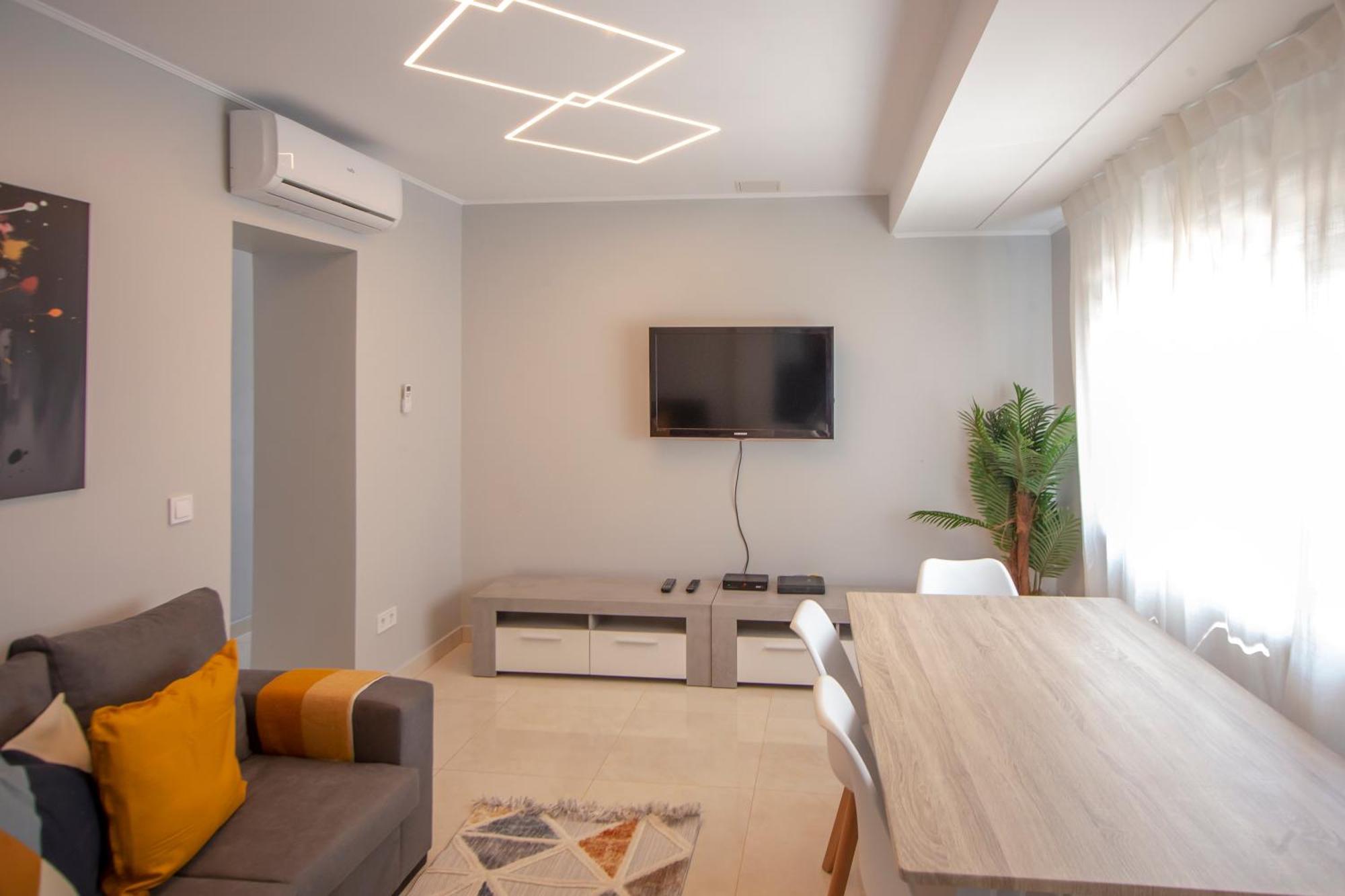 Villa Family-friendly With Private Pool & Rooftop Oasis *