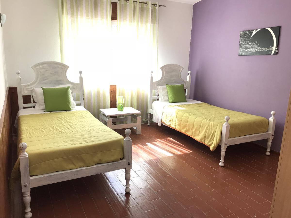 Amoreira Hostel