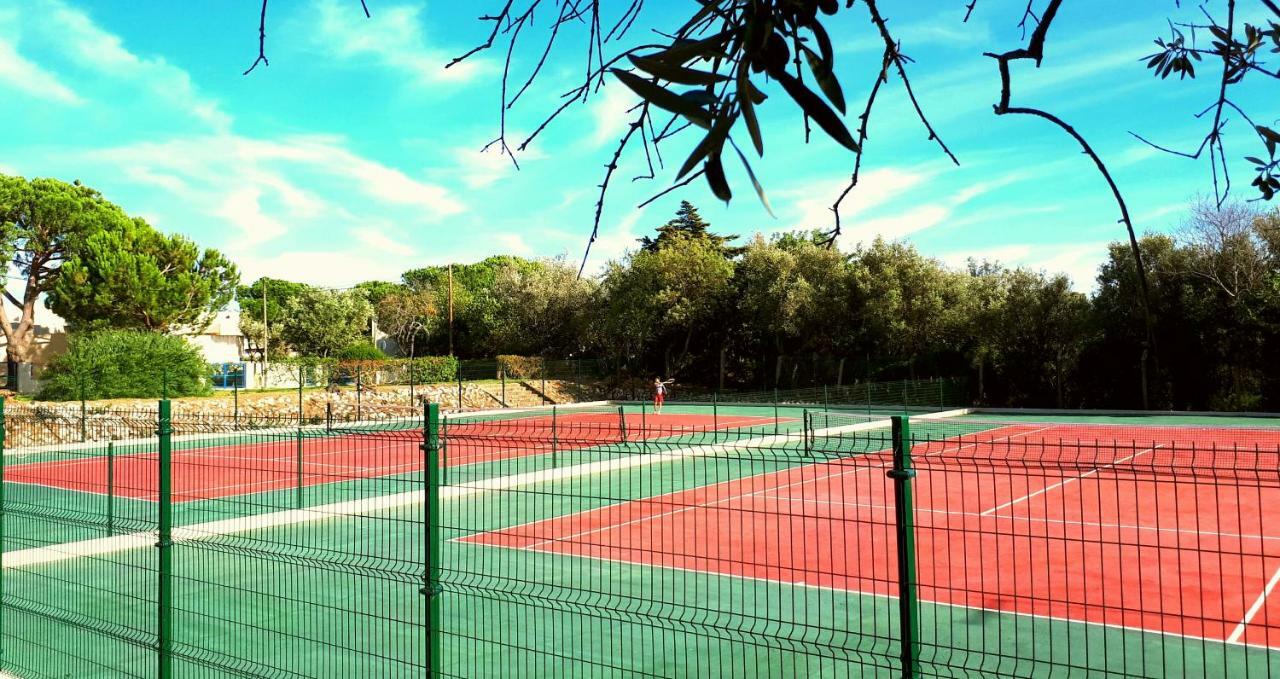 Holiday home Paraiso De Alvor: Poolside Retreat Near And Village Alvor