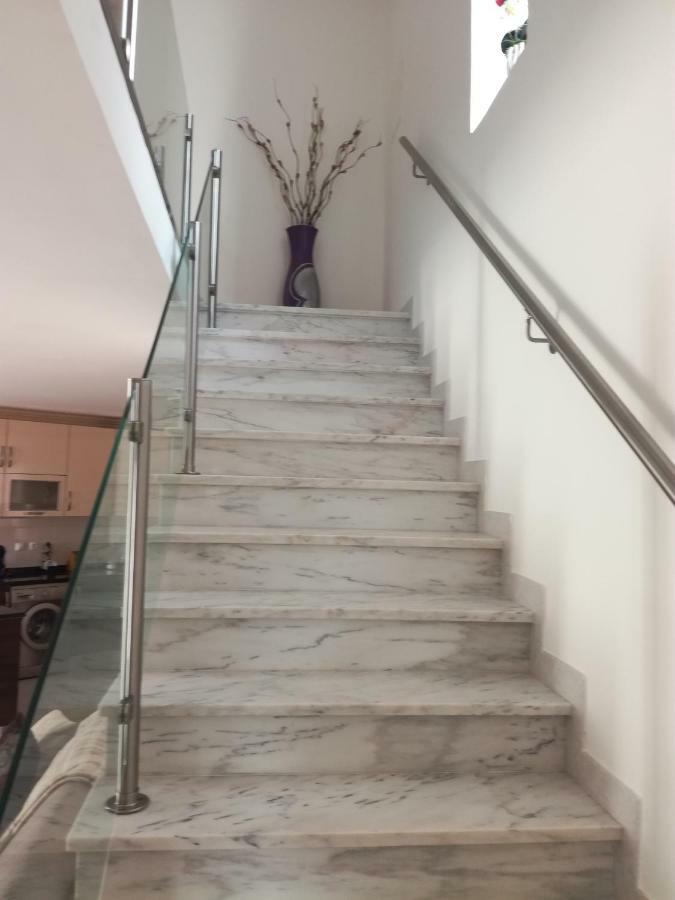 Moradia Dematos Villa *