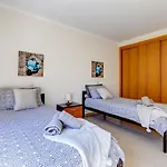 Two Bedroom Apartment With Rooftop Pool In Alvor