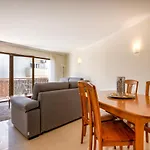 Two Bedroom Apartment With Rooftop Pool In Alvor