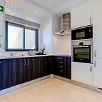 One Bedroom Apartment In Albur Village 1I
