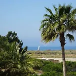 One Bedroom Apartment With Stunning Views