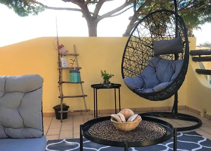 Ela\'S Terrace