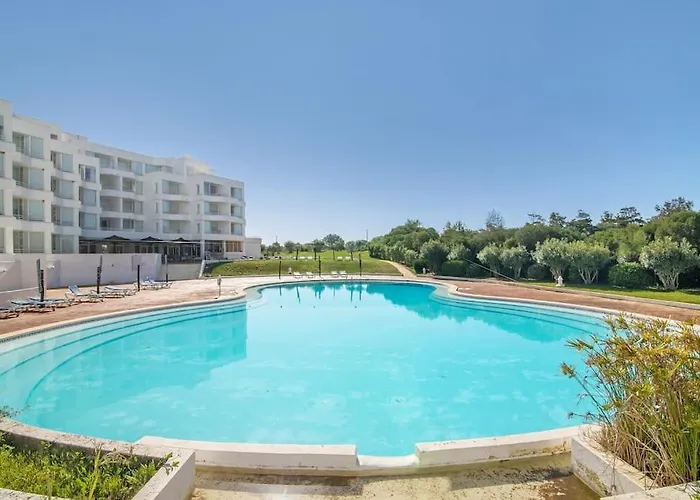 Prainha Paradise - Silhueta Citadina