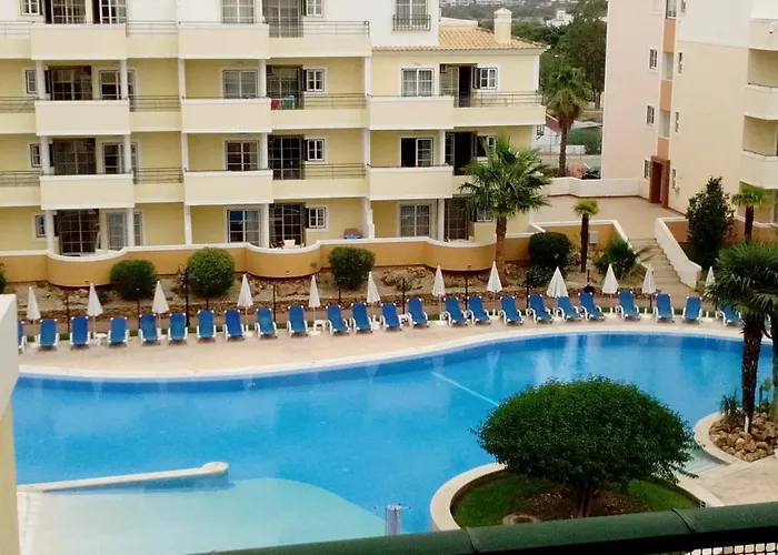 Great Flat Beach and Pool