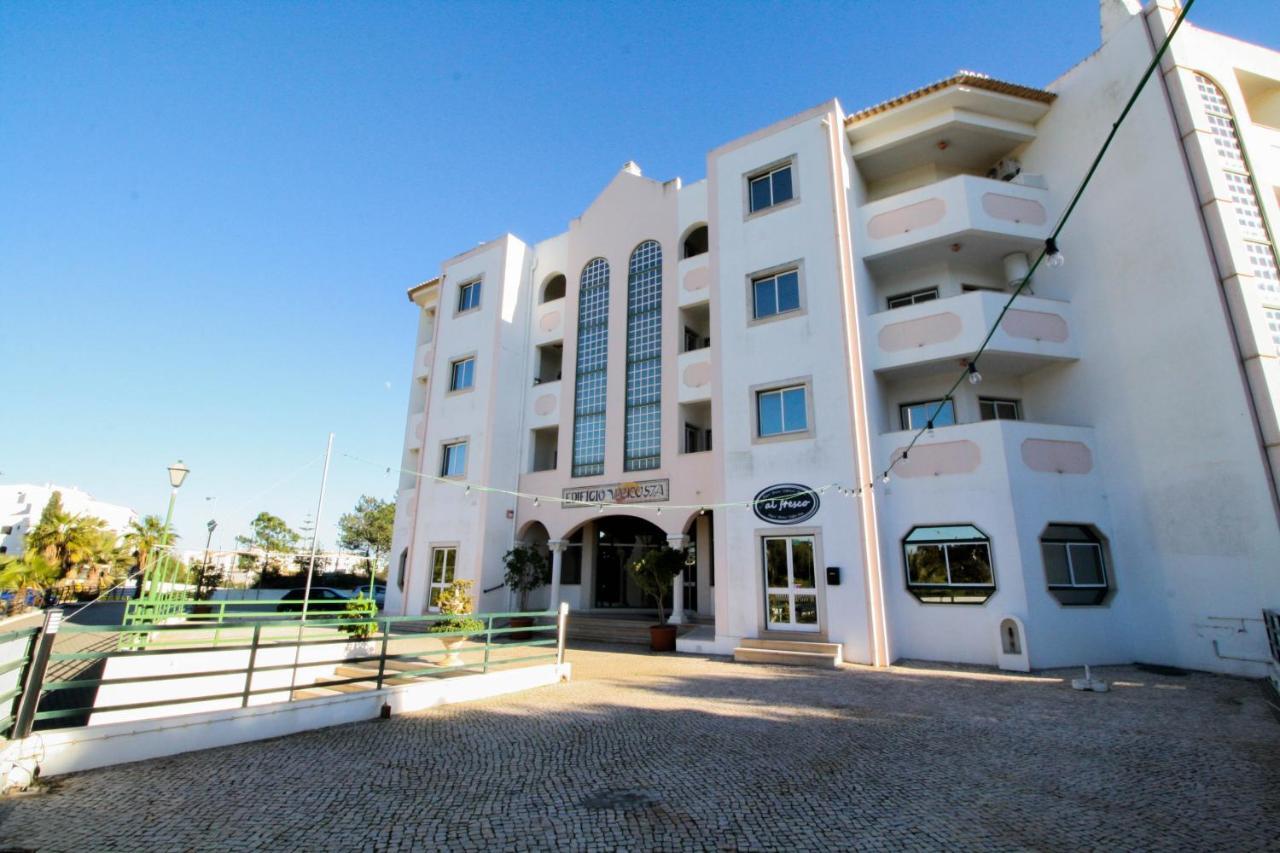 Vau Costa With Pool Apartment