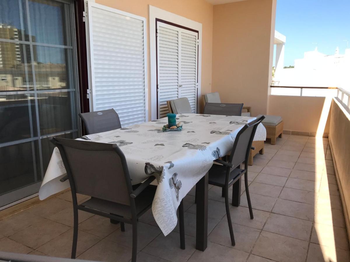 Sea View Apartment *