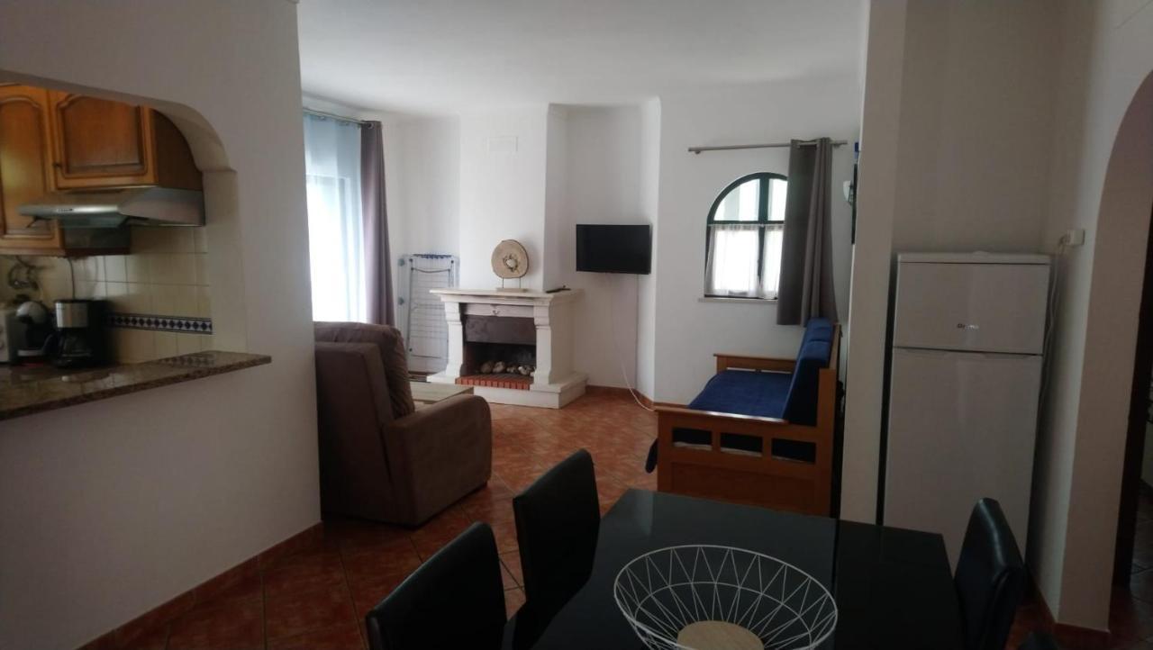Montes De - Bloco C-1-10 Apartamento *