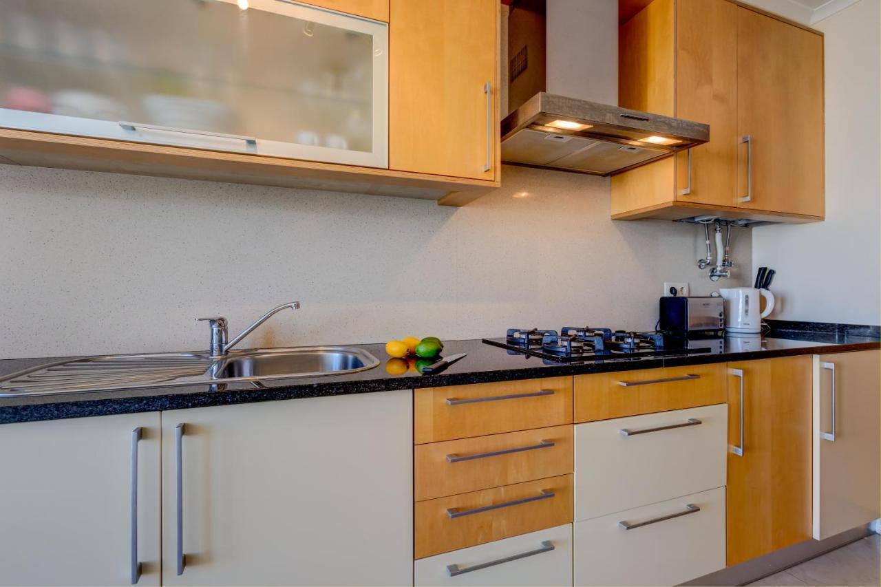 Rooftop Pool Two Bedroom In Apartamento Alvor