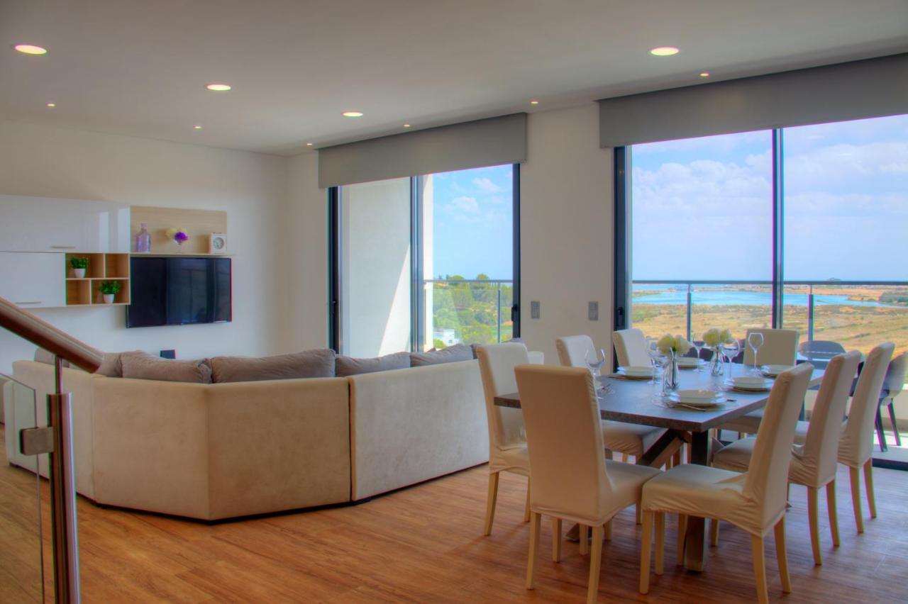 Ria Alvor- Swimming Pool & Jacuzzi Alvor