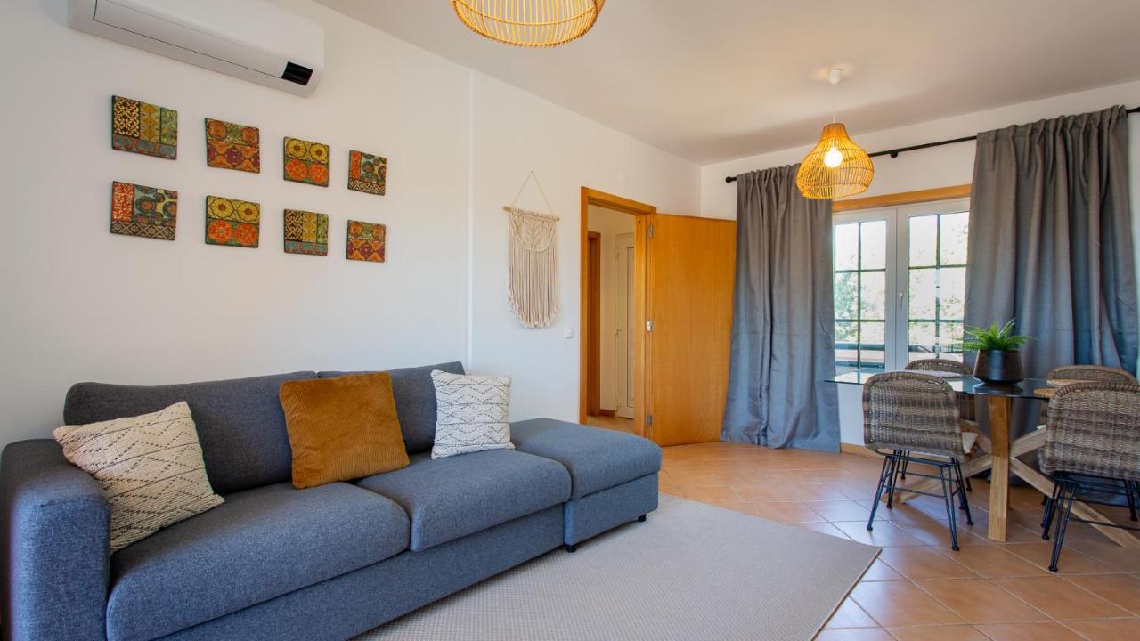 Glamorous 1Bdr Apartment W/ Balcony And Pool By Lovelystay *