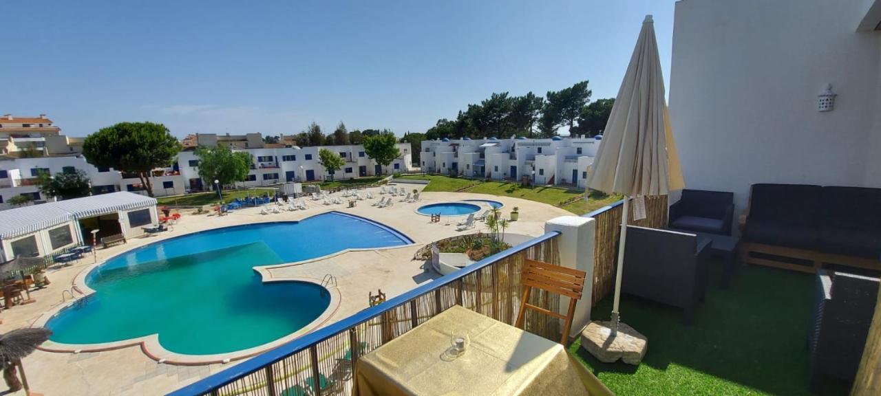 Alvor Balcony With Pool By Homing *