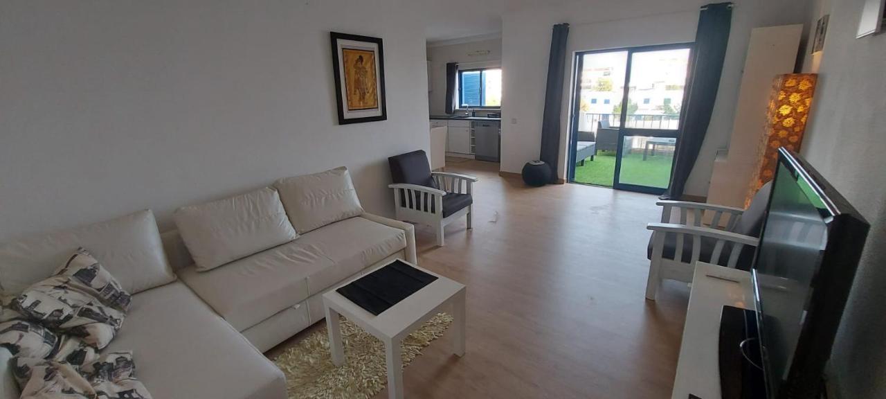 Alvor Balcony With Pool By Homing Apartamento *