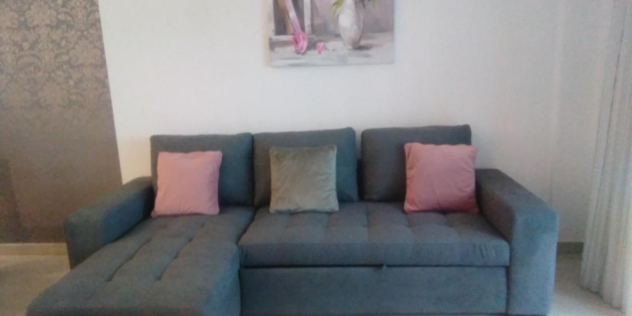 Apartment T2 De Luxo Em Albur-village A 10 Minutos Da A Pe