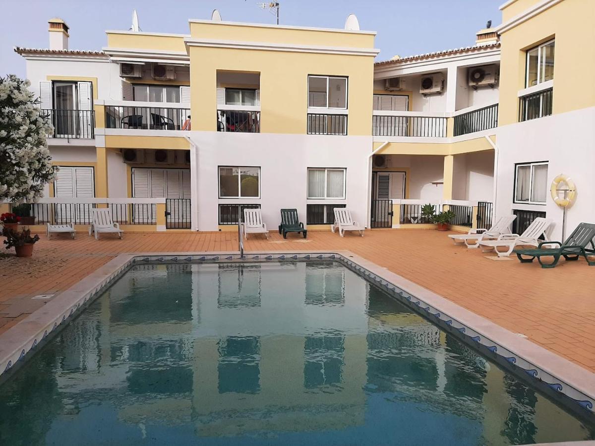 Mjalvor - Apº Em Com Piscina * Alvor