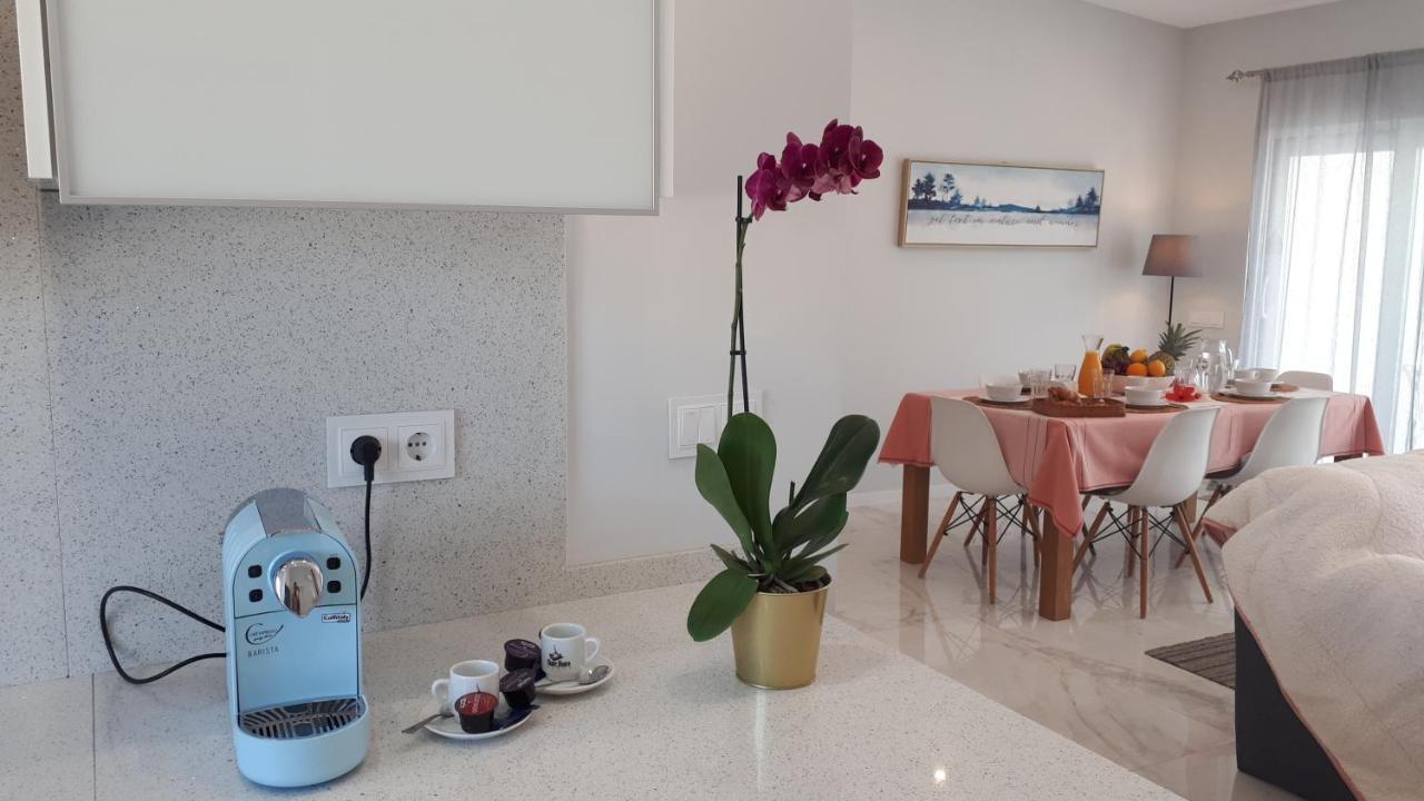 Modern Near The Sea And Town Centre Villa Alvor