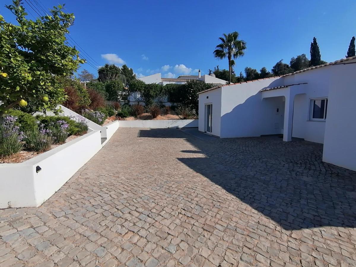 Villa Modern Near The Sea And Town Centre