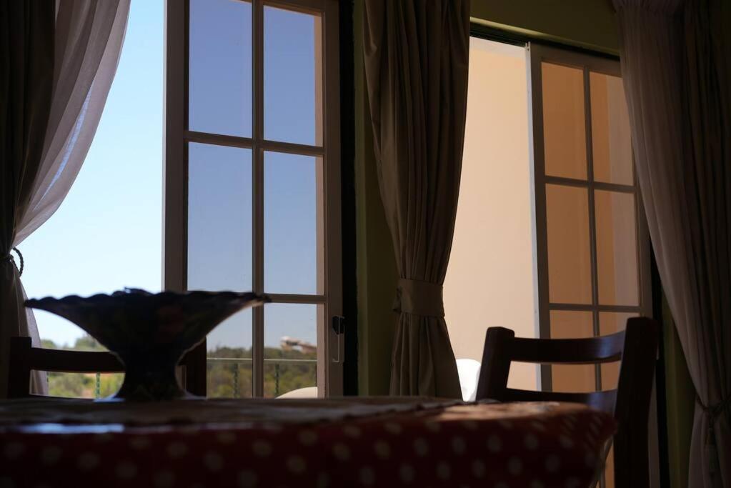 Spacious Portuguese Flat With Pool Next To