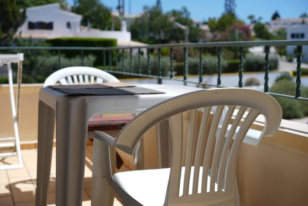 Spacious Portuguese Flat With Pool Next To