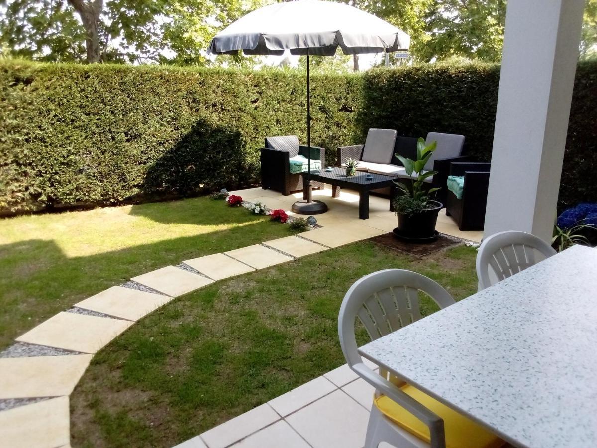 Apartamento T2 De Luxo Em Albur-village A 10 Minutos Da A Pe *