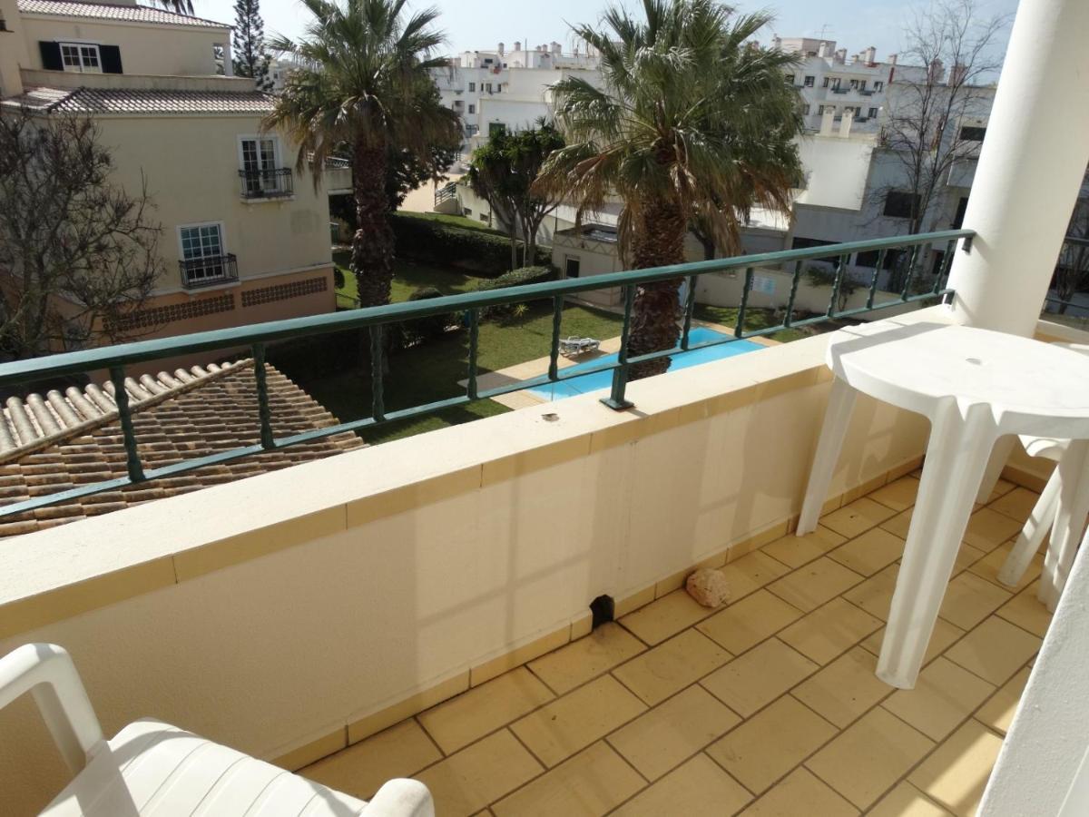 Com Piscina Junto A - Apartment