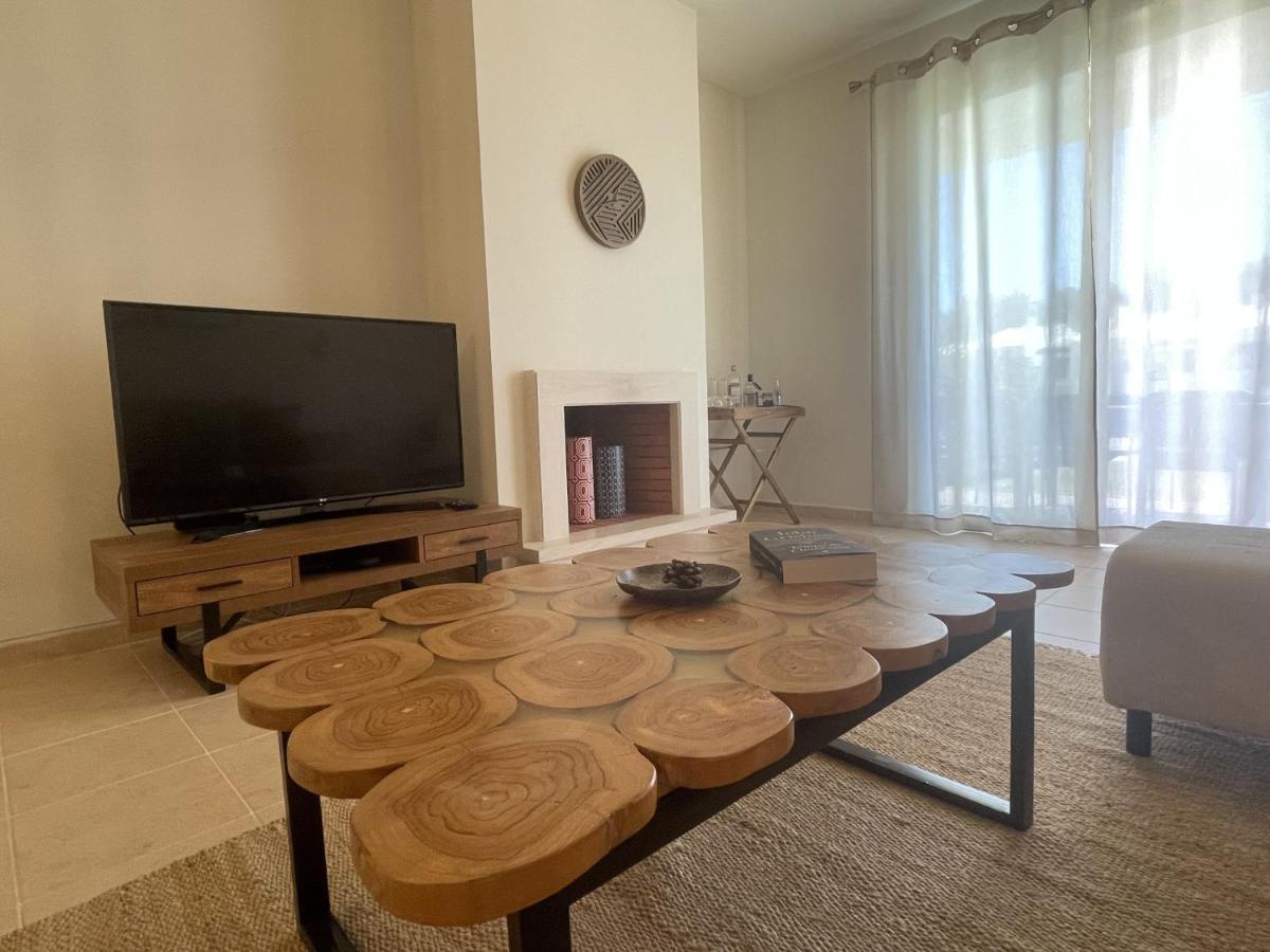 Village Golf Apartamento