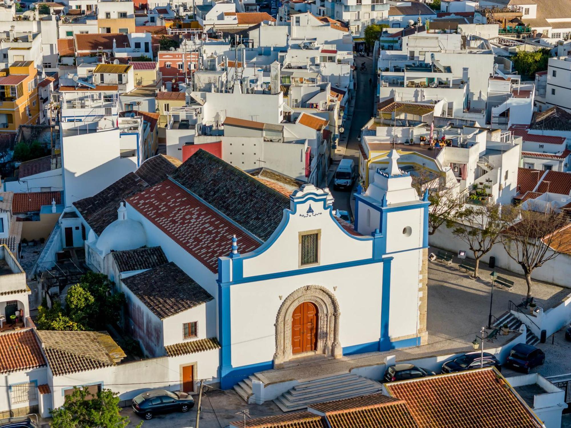 Casa Amonita, *