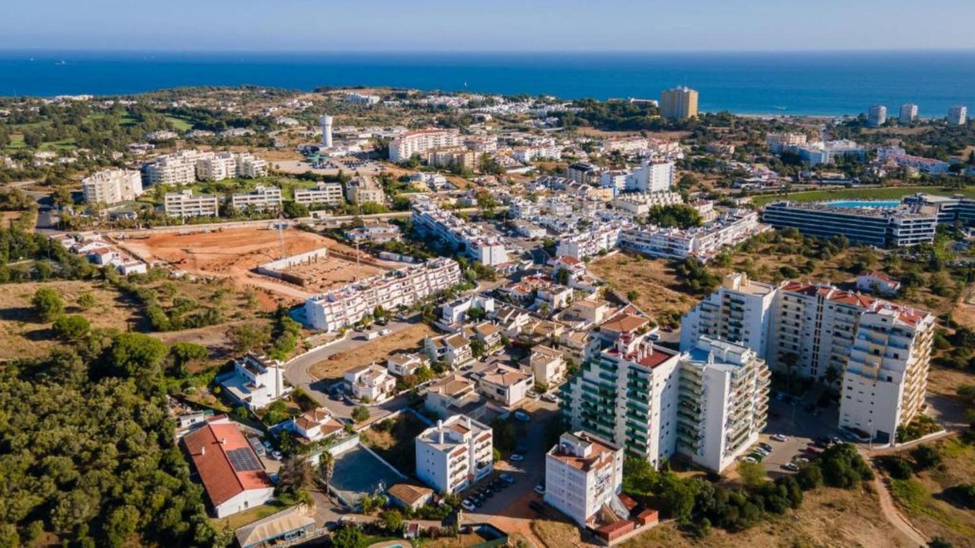 2 Bedrooms Balcony Flat * Alvor