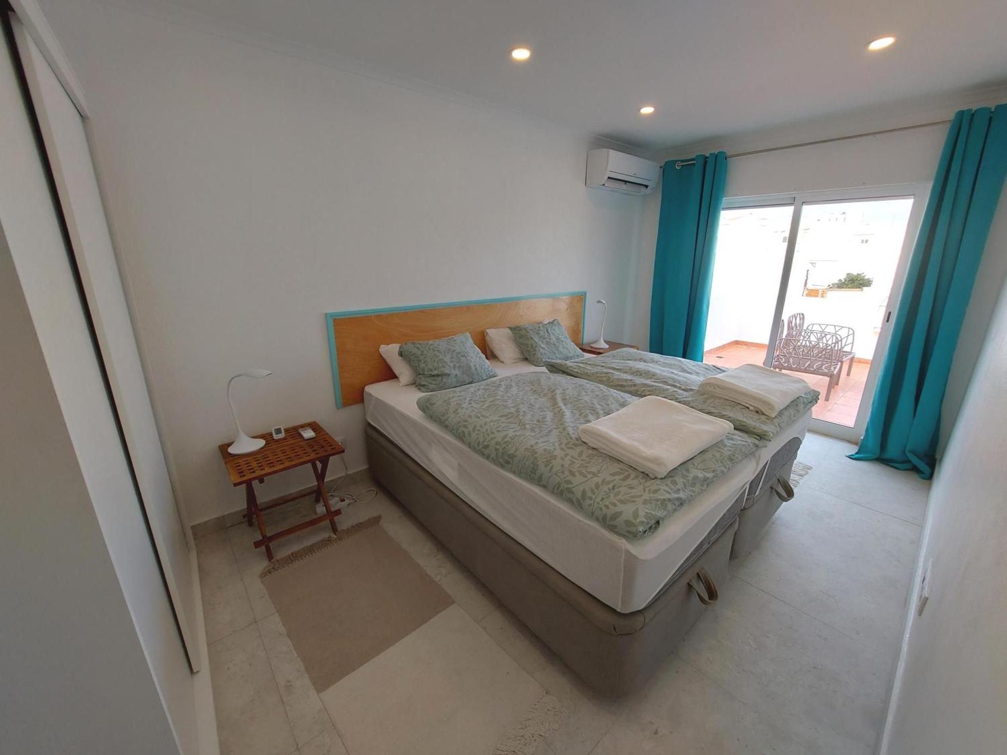 2 Bedroom In Centre Of - Valemar Alvor