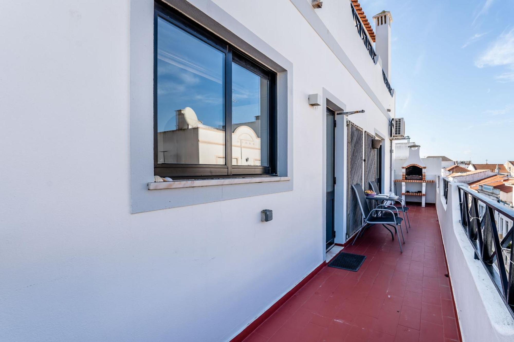 Casa Amonita, * Alvor