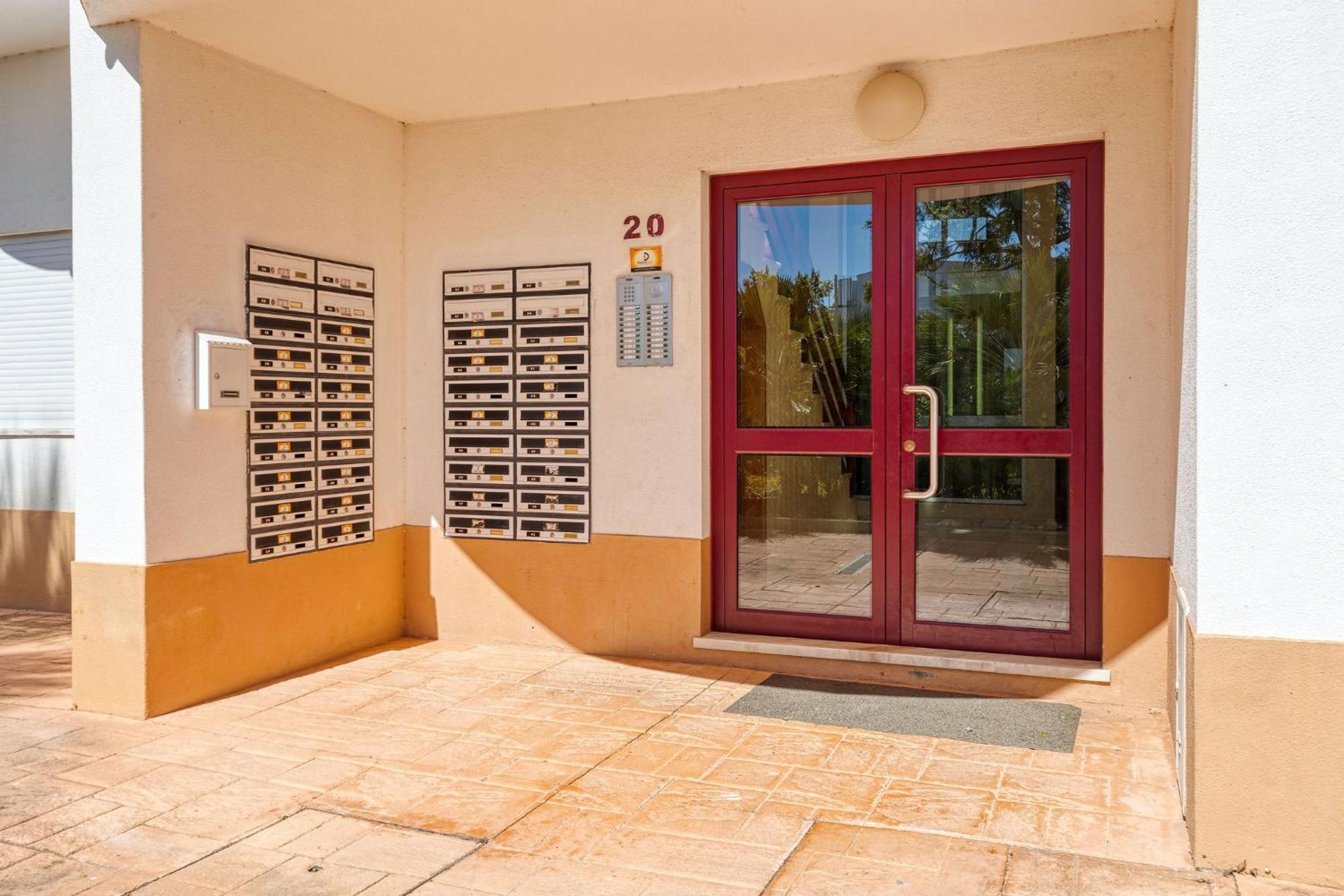 Apartment 2 Bedroom With Pool View - Dourada