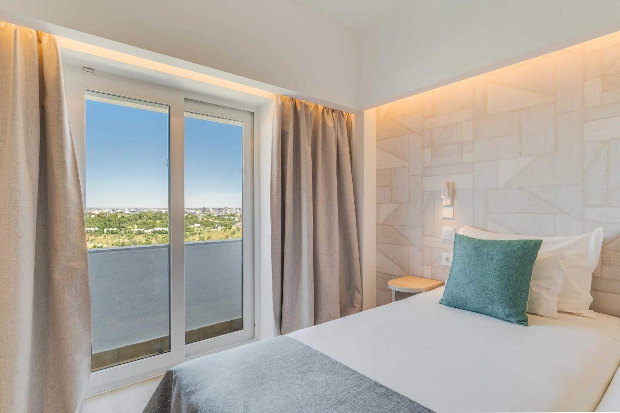 Hotel Pestana Delfim Beach&golf 5*