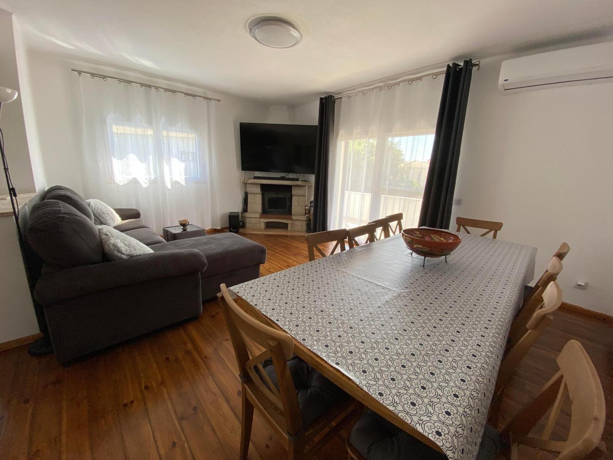 Mountain View With Private Pool Holiday home *