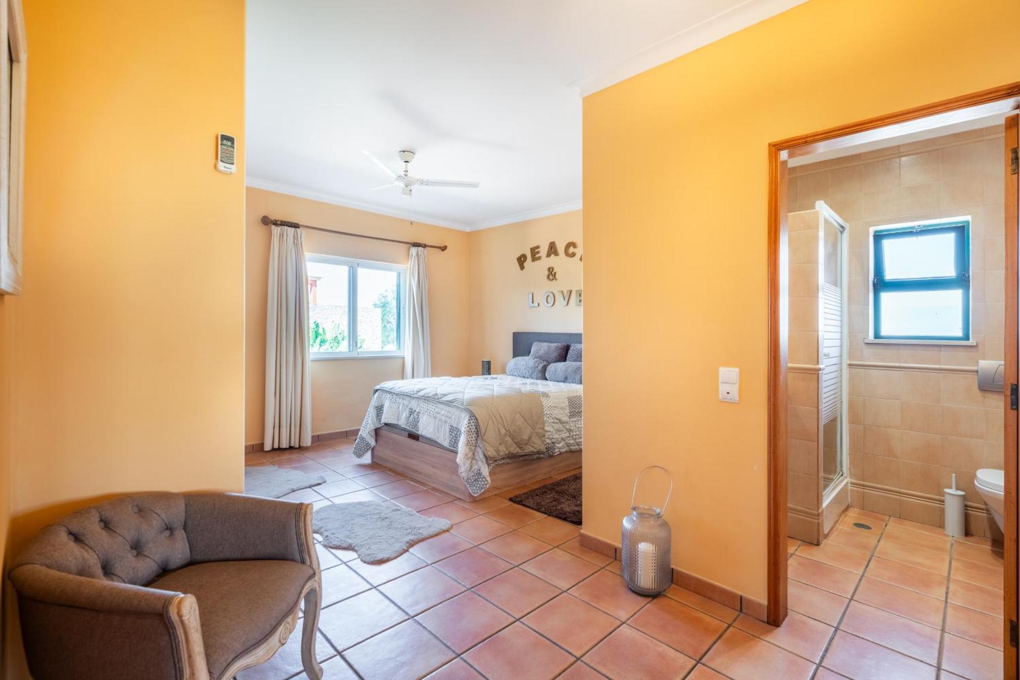 Villa Orange Tree Villa In Alvor