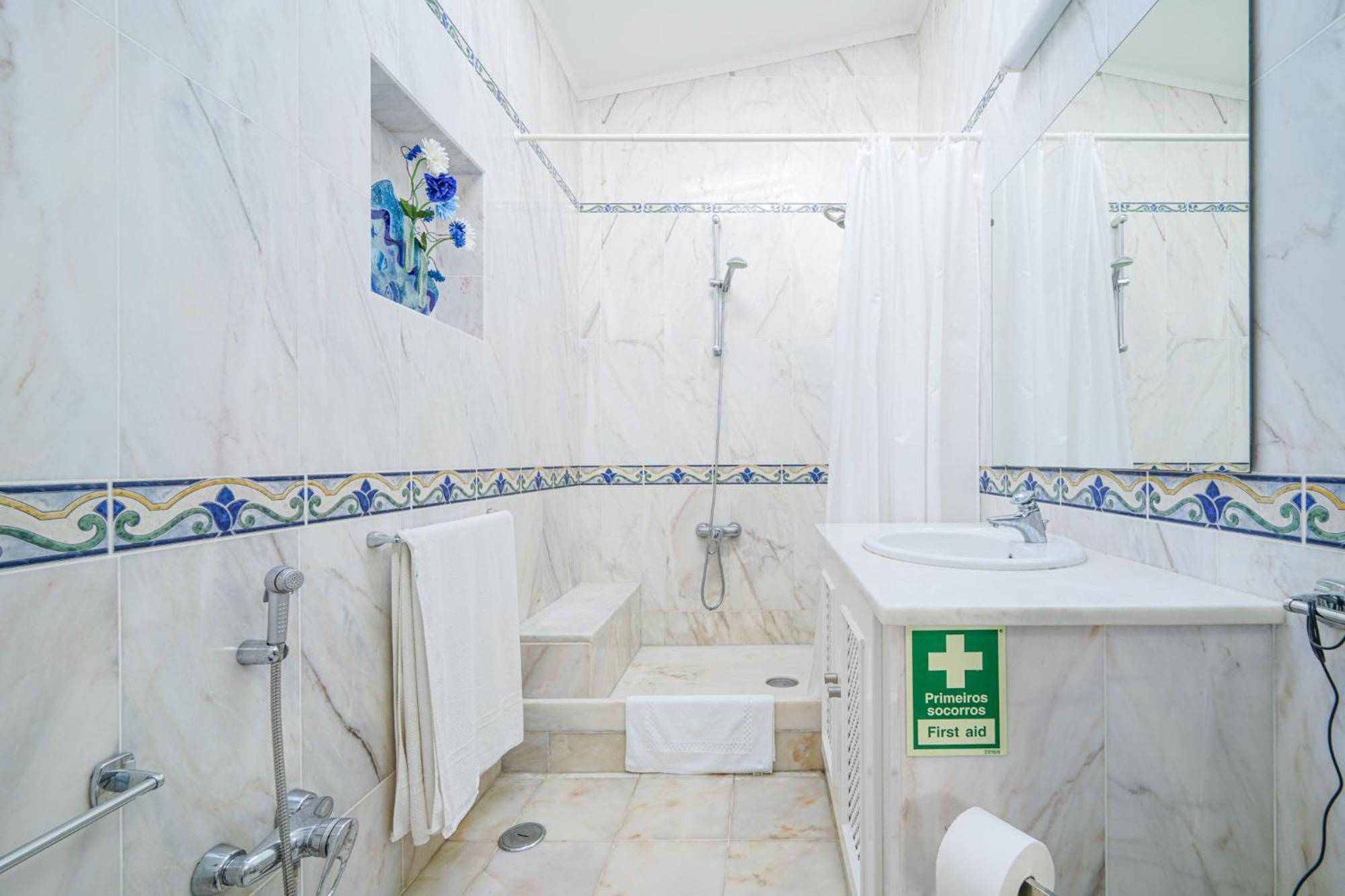 The Marble By Moje Alvor