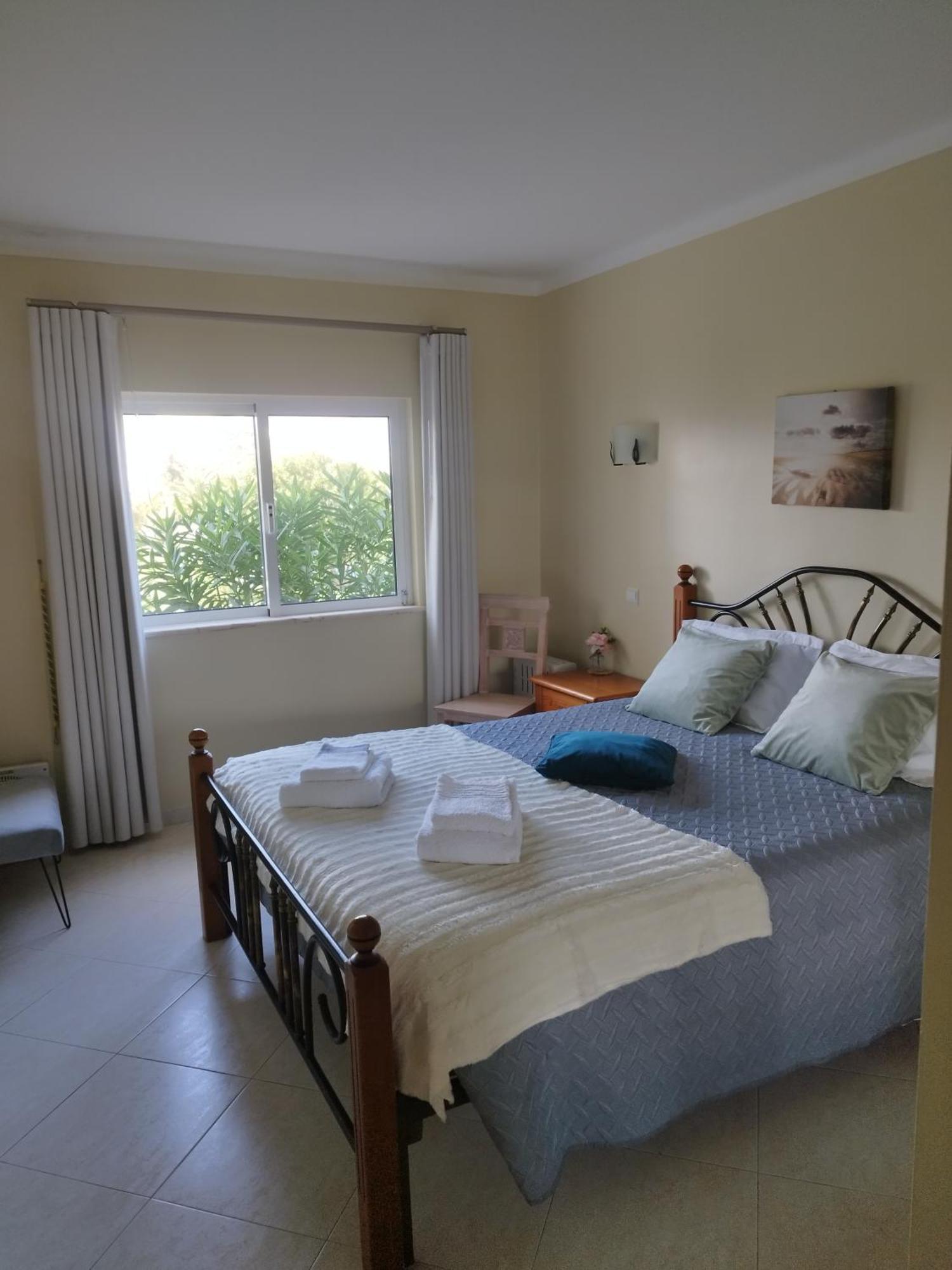 Garden And Pool Vilamarachique Alvor