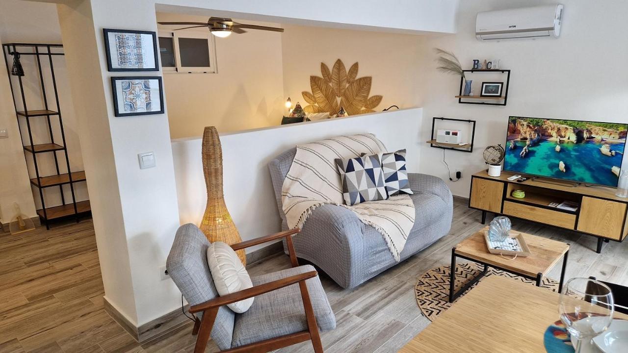 Pool House Estrelas Dourada Apartment